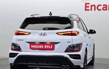 Hyundai Kona I, 2022 год, 1 560 334 рублей, 4 фотография