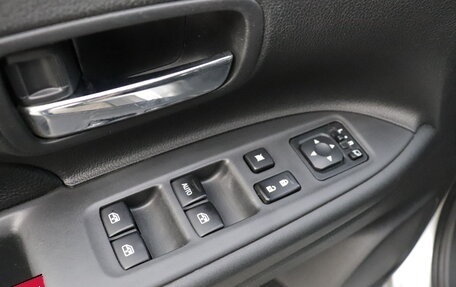Mitsubishi Outlander III рестайлинг 3, 2015 год, 1 745 000 рублей, 17 фотография