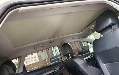 Skoda Karoq I, 2022 год, 1 800 000 рублей, 8 фотография