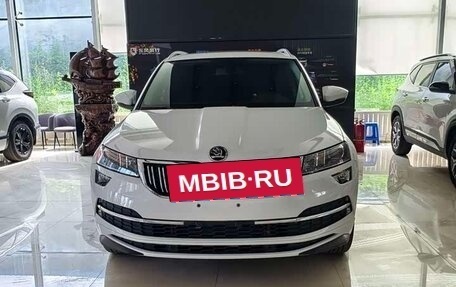 Skoda Karoq I, 2022 год, 1 800 000 рублей, 3 фотография