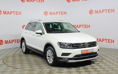 Volkswagen Tiguan II, 2018 год, 2 632 000 рублей, 3 фотография