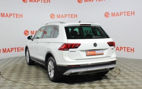 Volkswagen Tiguan II, 2018 год, 2 632 000 рублей, 7 фотография