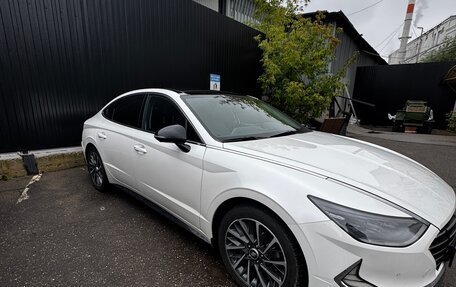 Hyundai Sonata VIII, 2020 год, 2 500 000 рублей, 3 фотография