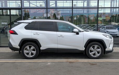 Toyota RAV4, 2021 год, 2 795 000 рублей, 4 фотография
