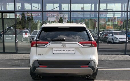 Toyota RAV4, 2021 год, 2 795 000 рублей, 6 фотография