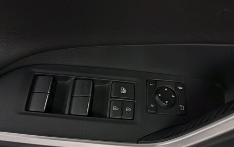 Toyota RAV4, 2021 год, 2 795 000 рублей, 13 фотография