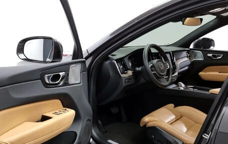 Volvo XC60 II, 2022 год, 3 549 000 рублей, 10 фотография