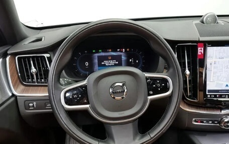Volvo XC60 II, 2022 год, 3 549 000 рублей, 13 фотография
