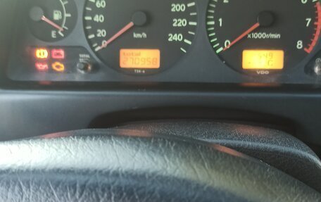 Toyota Avensis III рестайлинг, 1998 год, 290 000 рублей, 13 фотография