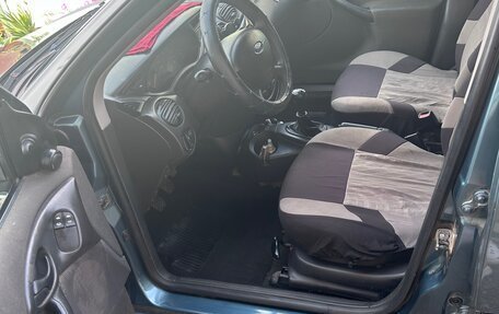 Ford Focus IV, 2002 год, 240 000 рублей, 7 фотография