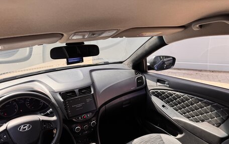Hyundai Solaris II рестайлинг, 2015 год, 650 000 рублей, 8 фотография