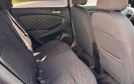 Hyundai Solaris II рестайлинг, 2015 год, 650 000 рублей, 11 фотография