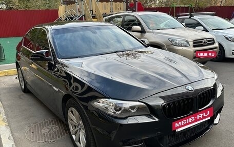 BMW 5 серия, 2014 год, 2 090 000 рублей, 9 фотография