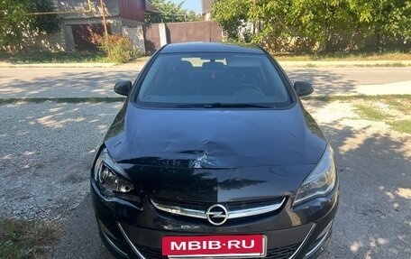 Opel Astra J, 2012 год, 410 000 рублей, 2 фотография