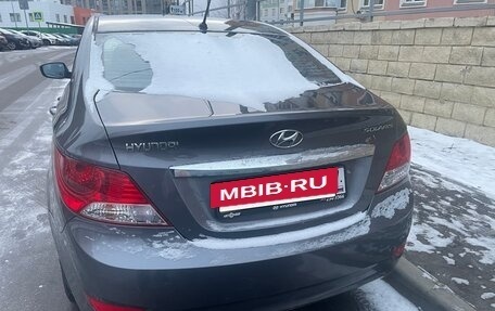 Hyundai Solaris II рестайлинг, 2012 год, 800 000 рублей, 4 фотография