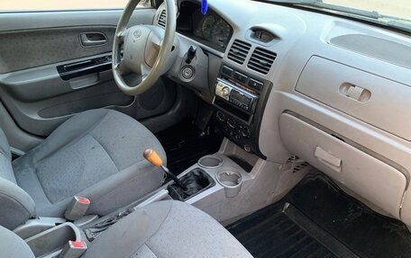KIA Rio II, 2003 год, 115 000 рублей, 9 фотография