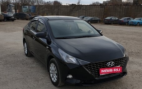 Hyundai Solaris II рестайлинг, 2021 год, 1 450 000 рублей, 34 фотография