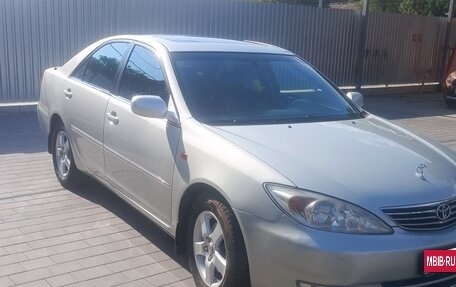 Toyota Camry V40, 2003 год, 750 000 рублей, 1 фотография
