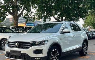 Volkswagen T-Roc I, 2022 год, 1 863 000 рублей, 1 фотография