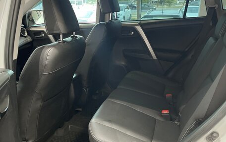 Toyota RAV4, 2014 год, 1 584 000 рублей, 15 фотография