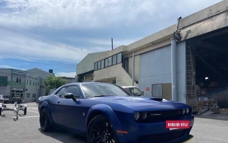Dodge Challenger III рестайлинг 2, 2020 год, 5 800 777 рублей, 2 фотография