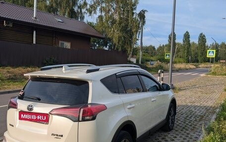 Toyota RAV4, 2017 год, 2 150 000 рублей, 8 фотография