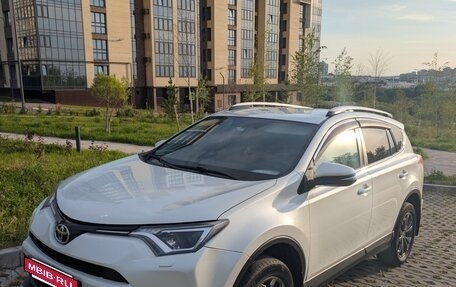 Toyota RAV4, 2017 год, 2 150 000 рублей, 4 фотография