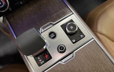 Land Rover Range Rover IV рестайлинг, 2022 год, 15 999 000 рублей, 38 фотография