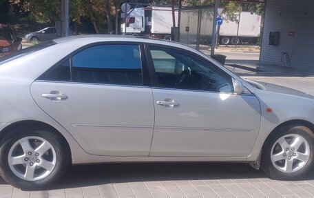 Toyota Camry V40, 2003 год, 750 000 рублей, 2 фотография