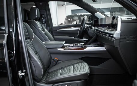 Cadillac Escalade V, 2025 год, 23 288 000 рублей, 21 фотография