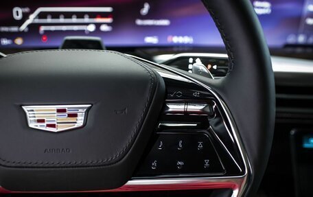 Cadillac Escalade V, 2025 год, 23 288 000 рублей, 32 фотография