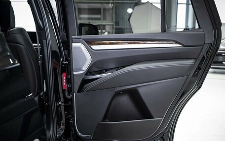 Cadillac Escalade V, 2025 год, 23 288 000 рублей, 17 фотография