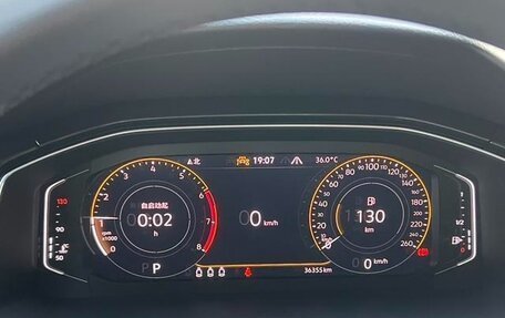 Volkswagen T-Roc I, 2022 год, 1 863 000 рублей, 13 фотография