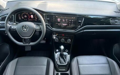 Volkswagen T-Roc I, 2022 год, 1 863 000 рублей, 15 фотография
