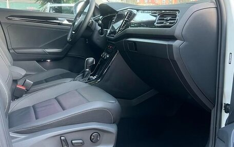 Volkswagen T-Roc I, 2022 год, 1 863 000 рублей, 16 фотография