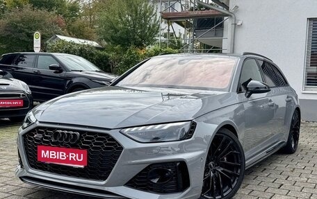 Audi RS 4, 2022 год, 6 300 000 рублей, 2 фотография
