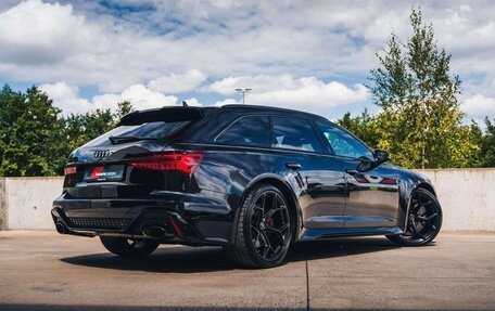 Audi RS 6, 2022 год, 13 000 000 рублей, 5 фотография