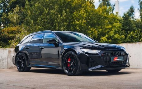 Audi RS 6, 2022 год, 13 000 000 рублей, 7 фотография