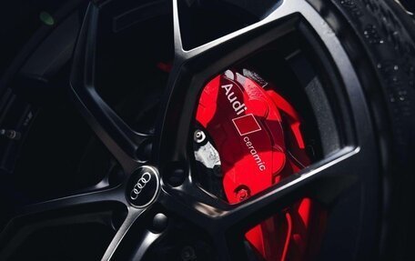 Audi RS 6, 2022 год, 13 000 000 рублей, 28 фотография