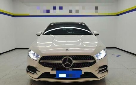 Mercedes-Benz A-Класс, 2021 год, 2 150 000 рублей, 2 фотография