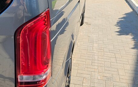 Mercedes-Benz V-Класс, 2021 год, 6 000 000 рублей, 3 фотография