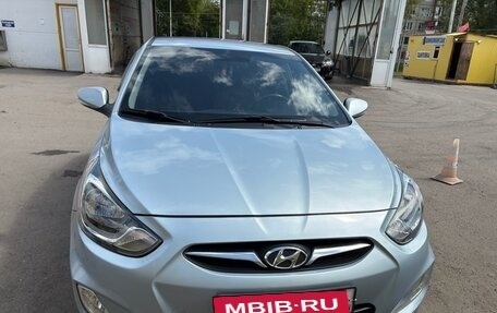 Hyundai Solaris II рестайлинг, 2012 год, 1 150 000 рублей, 2 фотография