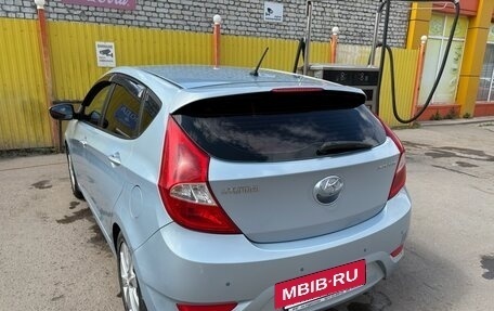 Hyundai Solaris II рестайлинг, 2012 год, 1 150 000 рублей, 4 фотография