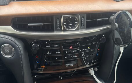 Lexus LX III, 2016 год, 4 800 000 рублей, 4 фотография