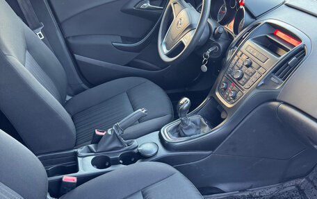 Opel Astra J, 2014 год, 5 фотография