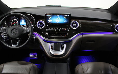 Mercedes-Benz V-Класс, 2020 год, 6 990 000 рублей, 14 фотография