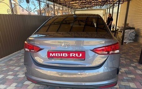 Hyundai Solaris II рестайлинг, 2022 год, 1 700 000 рублей, 12 фотография