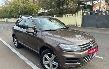 Volkswagen Touareg III, 2012 год, 2 800 000 рублей, 3 фотография
