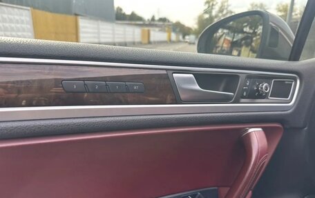 Volkswagen Touareg III, 2012 год, 2 800 000 рублей, 14 фотография