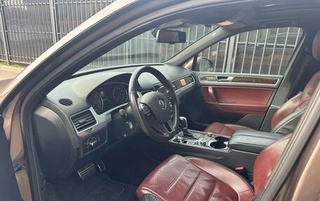 Volkswagen Touareg III, 2012 год, 2 800 000 рублей, 10 фотография